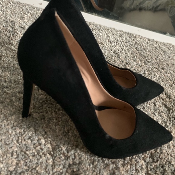 Black pumps - Picture 5 of 5